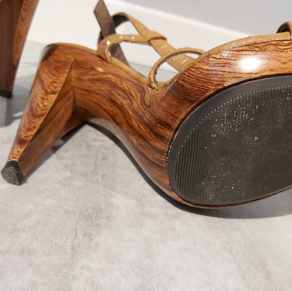 Cute wooden heels - Picture 4 of 4